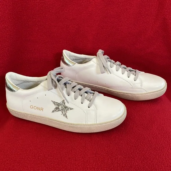 New White Vintage-Look Designer-Like Sneakers w/Silver Glitter Stars Euro 44 - Picture 2 of 8